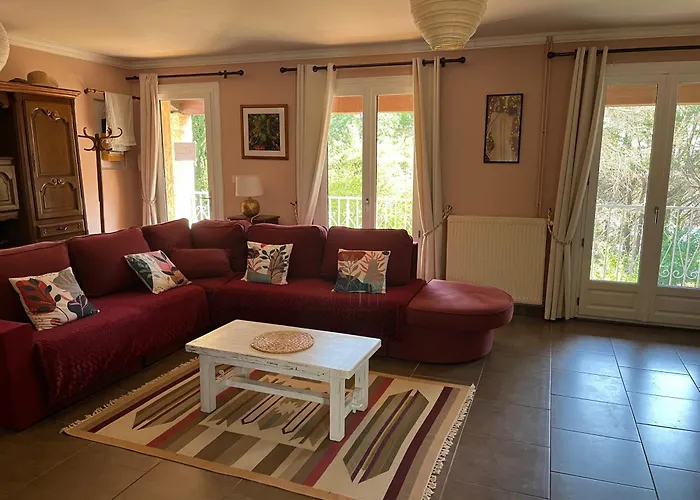 Botanica Tatil Evi Gignac (Herault)